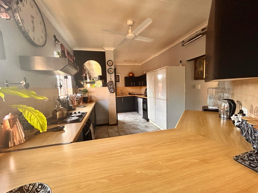 3 Bedroom Property for Sale in Garsfontein Gauteng