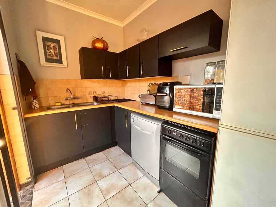 3 Bedroom Property for Sale in Garsfontein Gauteng