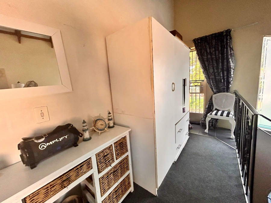 3 Bedroom Property for Sale in Garsfontein Gauteng