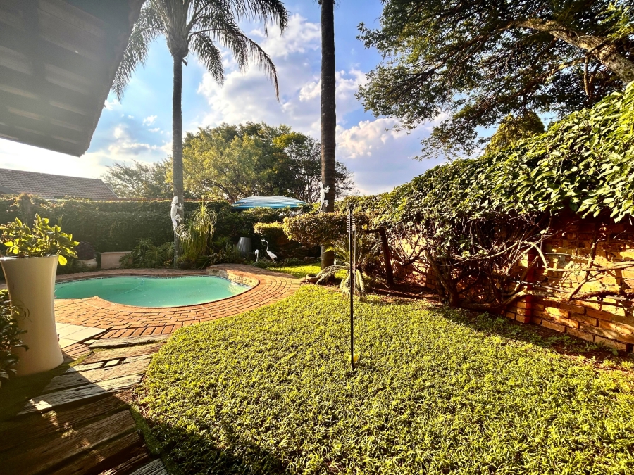 3 Bedroom Property for Sale in Garsfontein Gauteng