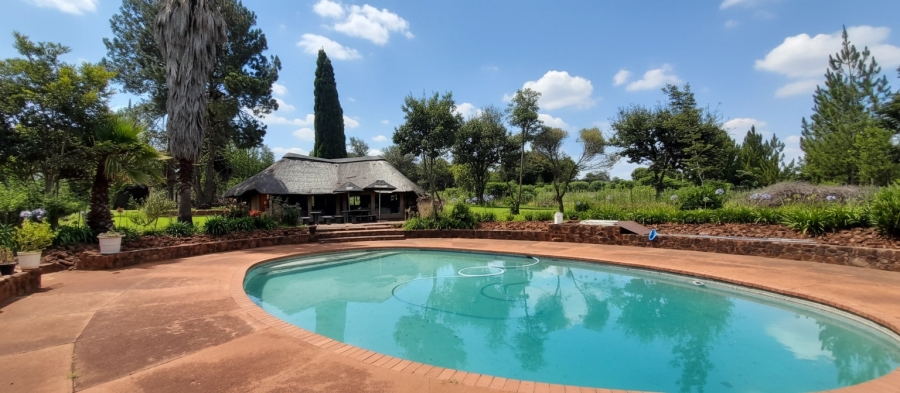 To Let 2 Bedroom Property for Rent in Grootfontein Ah Gauteng