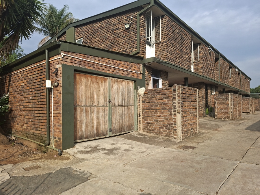 3 Bedroom Property for Sale in Kilner Park Gauteng