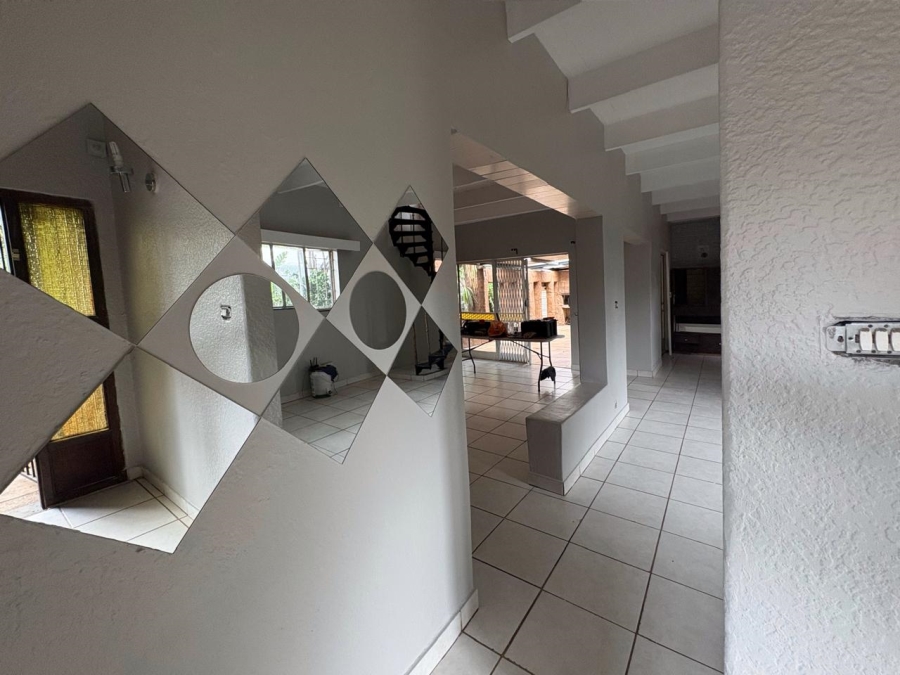 To Let 3 Bedroom Property for Rent in Sinoville Gauteng