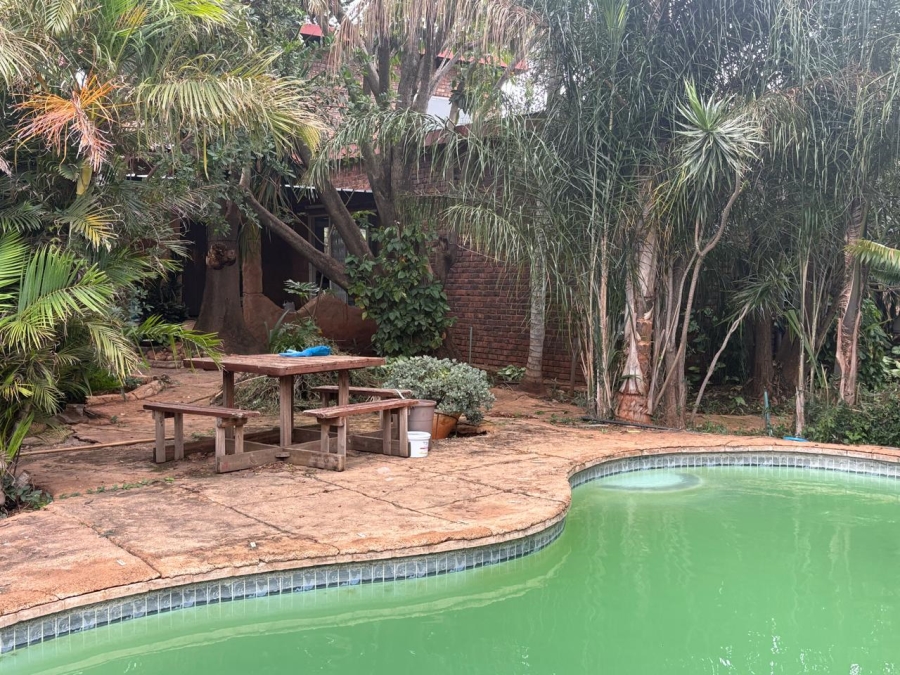 To Let 3 Bedroom Property for Rent in Sinoville Gauteng