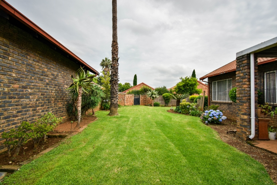 3 Bedroom Property for Sale in Elardus Park Gauteng