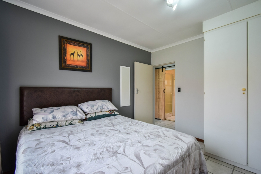 3 Bedroom Property for Sale in Elardus Park Gauteng