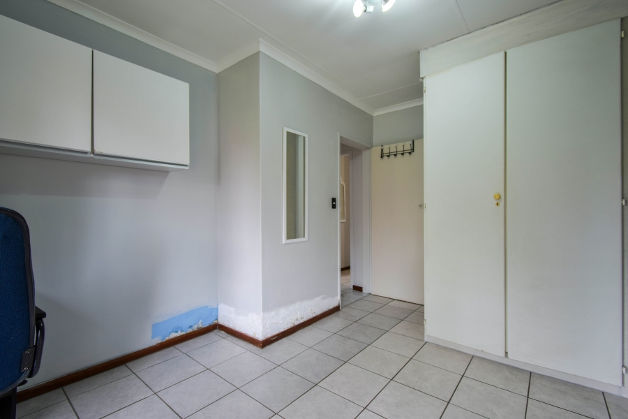 3 Bedroom Property for Sale in Elardus Park Gauteng