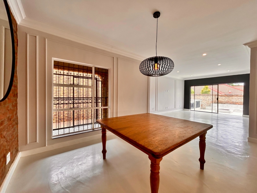 3 Bedroom Property for Sale in Faerie Glen Gauteng