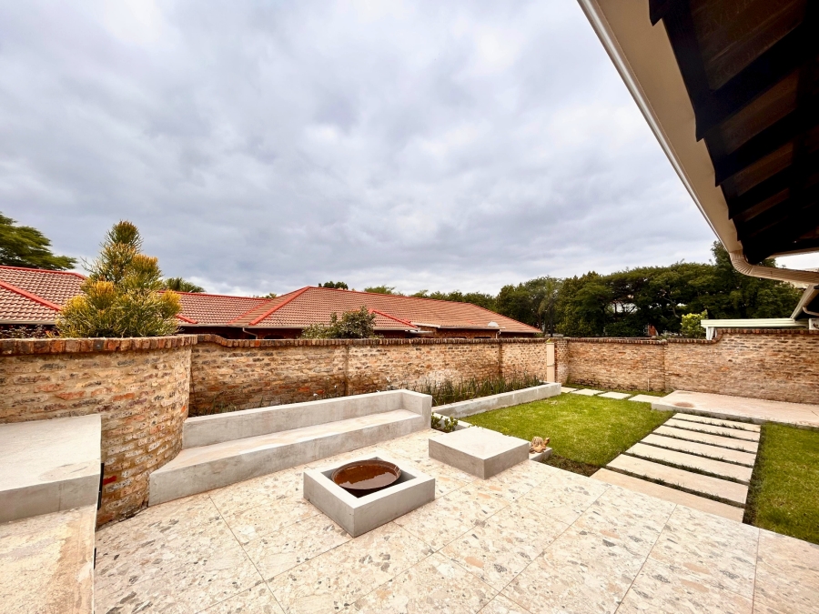3 Bedroom Property for Sale in Faerie Glen Gauteng