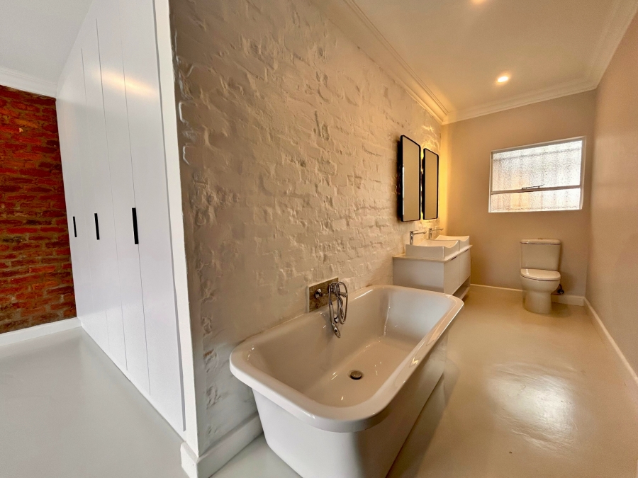 3 Bedroom Property for Sale in Faerie Glen Gauteng