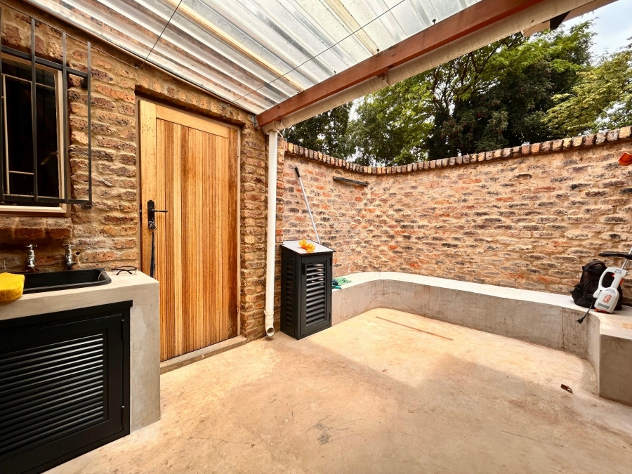 3 Bedroom Property for Sale in Faerie Glen Gauteng