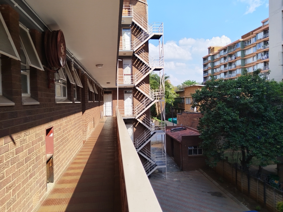 2 Bedroom Property for Sale in Sunnyside Gauteng