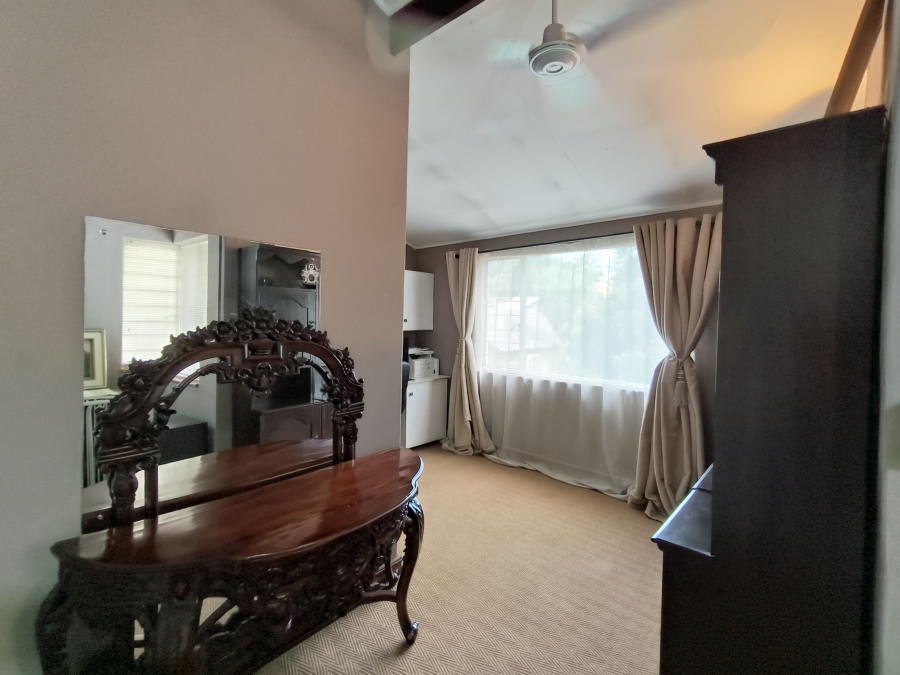 4 Bedroom Property for Sale in Garsfontein Gauteng