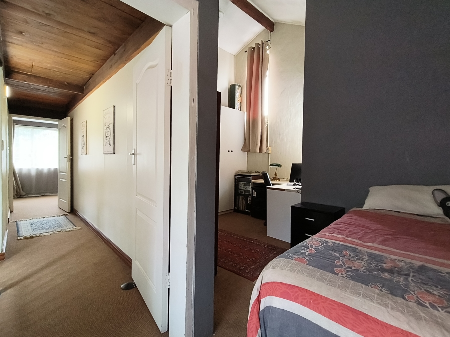 4 Bedroom Property for Sale in Garsfontein Gauteng