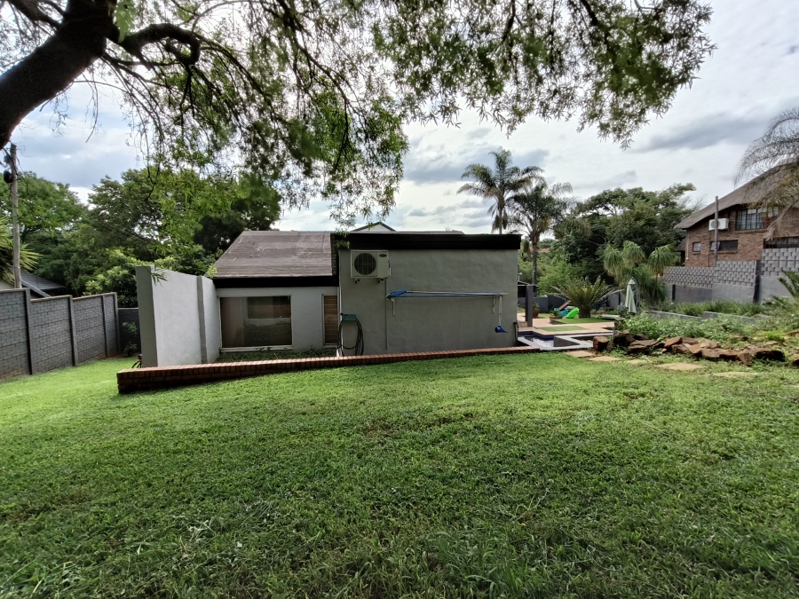 4 Bedroom Property for Sale in Garsfontein Gauteng