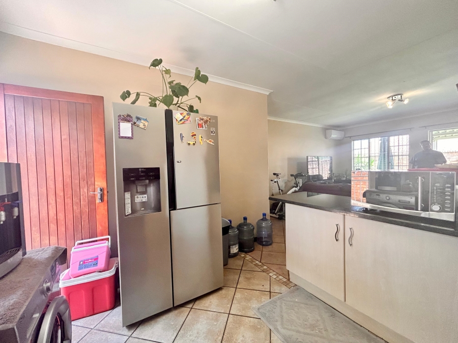 2 Bedroom Property for Sale in Elardus Park Gauteng
