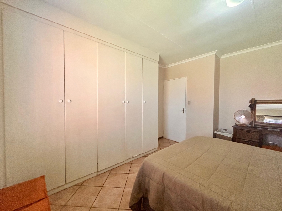 2 Bedroom Property for Sale in Elardus Park Gauteng