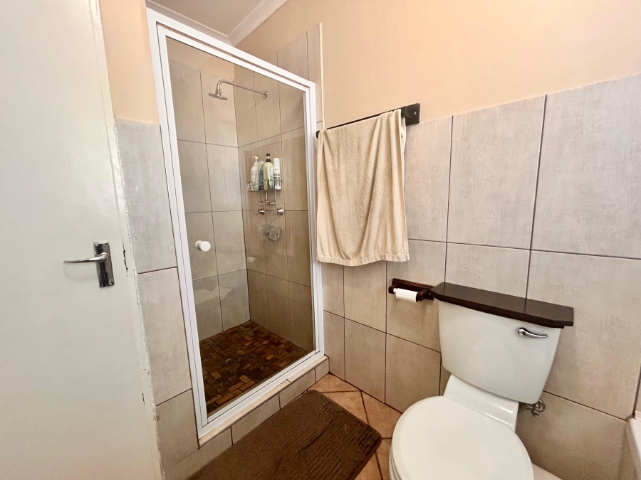 2 Bedroom Property for Sale in Elardus Park Gauteng