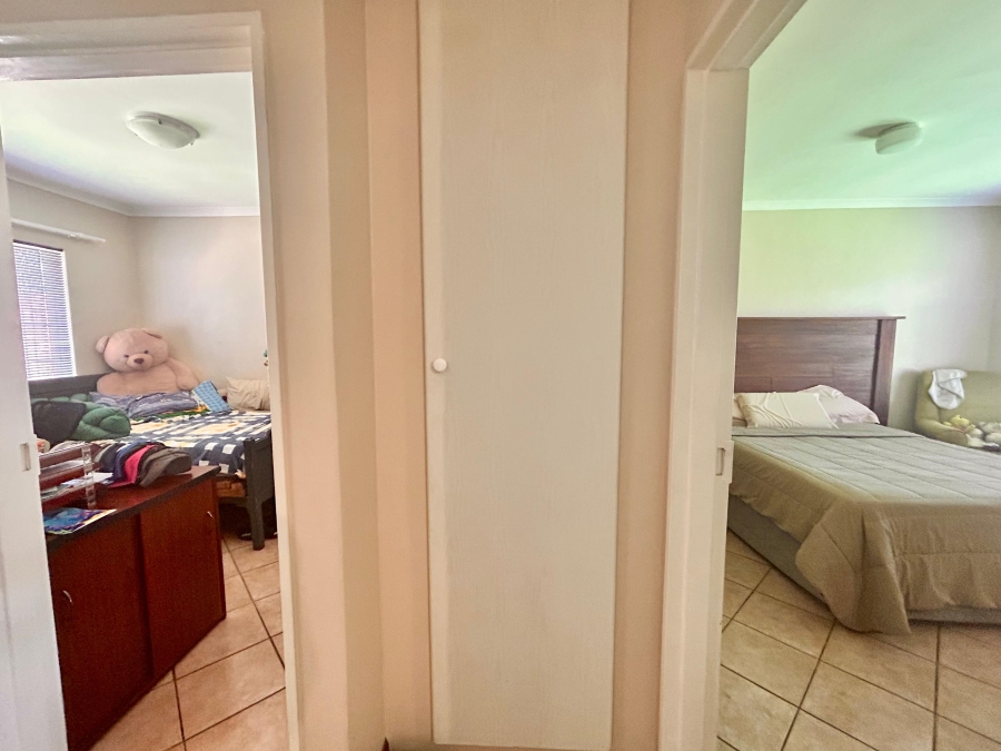 2 Bedroom Property for Sale in Elardus Park Gauteng