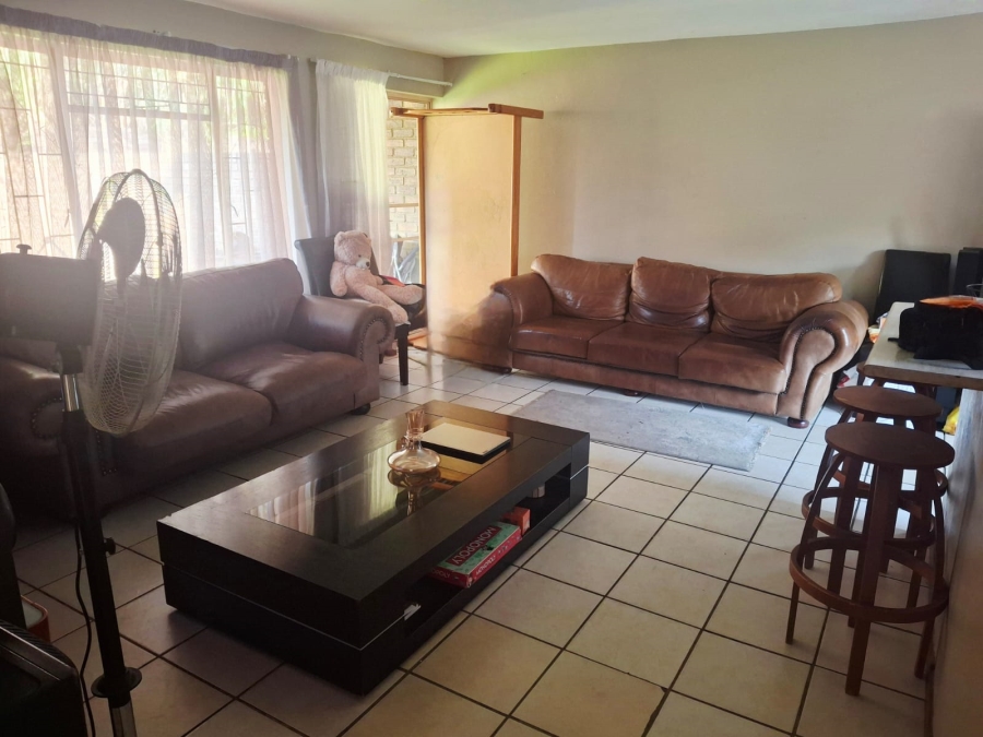 2 Bedroom Property for Sale in Mountain View Gauteng