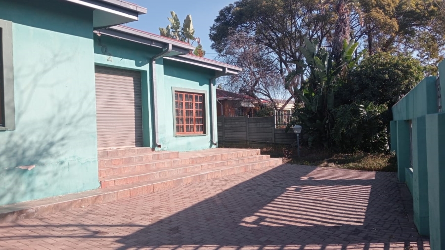 4 Bedroom Property for Sale in Kwaggasrand Gauteng