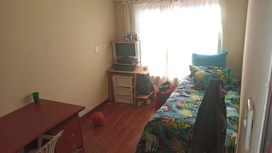 4 Bedroom Property for Sale in Kwaggasrand Gauteng