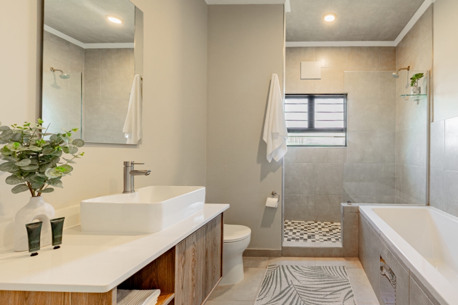 2 Bedroom Property for Sale in Rietvalleirand Gauteng