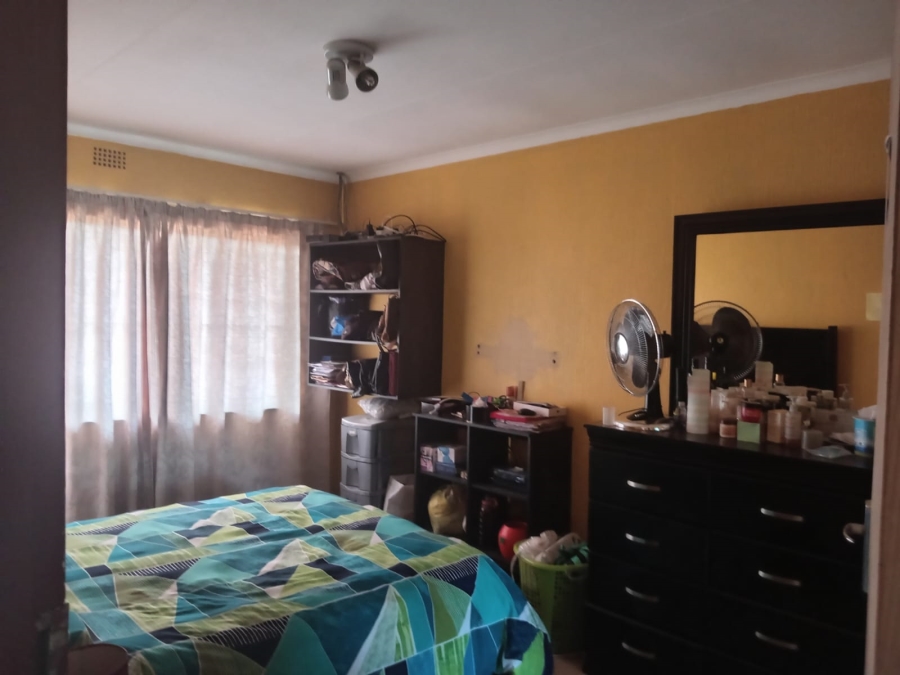 To Let 3 Bedroom Property for Rent in Lyndhurst Gauteng