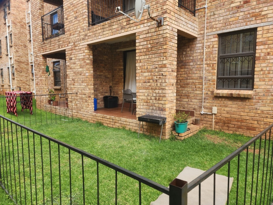 2 Bedroom Property for Sale in Princess A H Gauteng