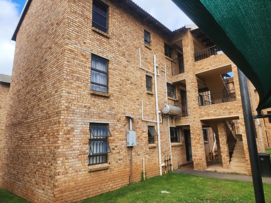 2 Bedroom Property for Sale in Princess A H Gauteng
