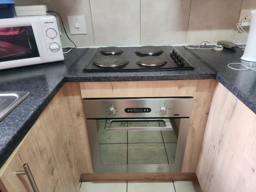 2 Bedroom Property for Sale in Princess A H Gauteng