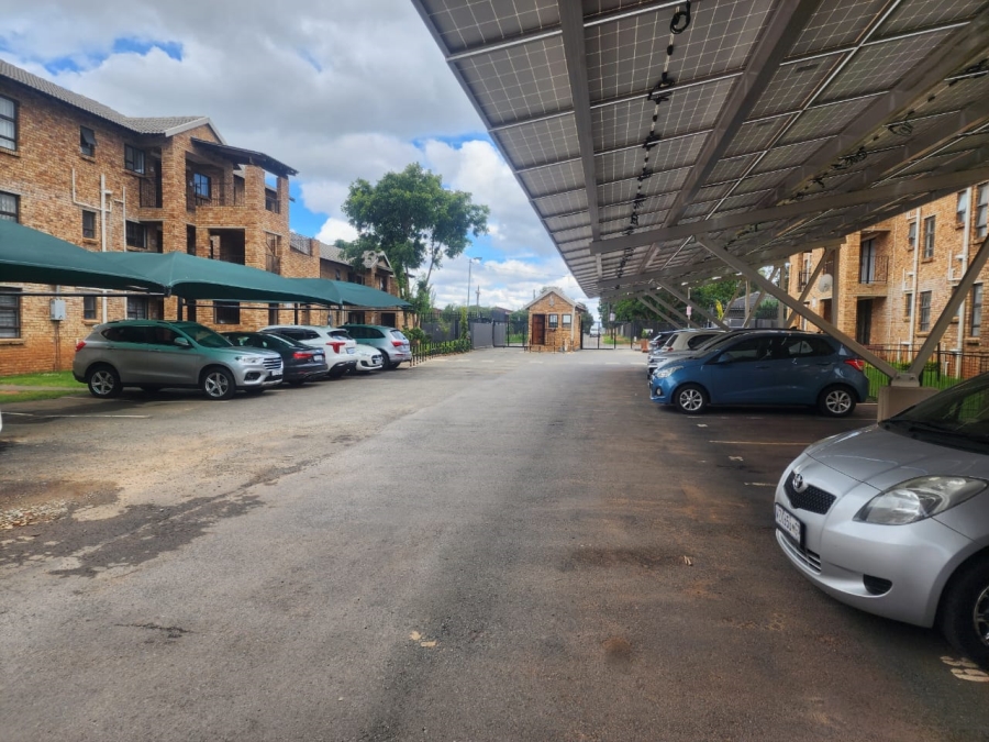 2 Bedroom Property for Sale in Princess A H Gauteng