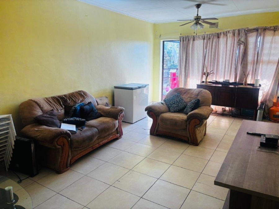 3 Bedroom Property for Sale in Wentworth Park Gauteng