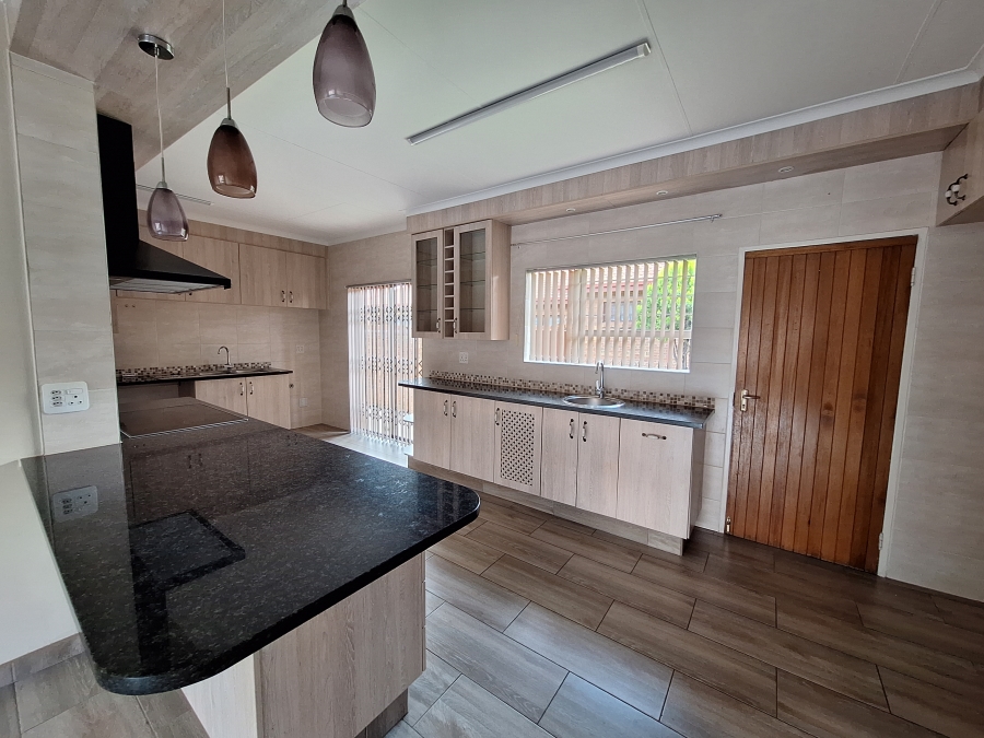 3 Bedroom Property for Sale in Wilro Park Gauteng