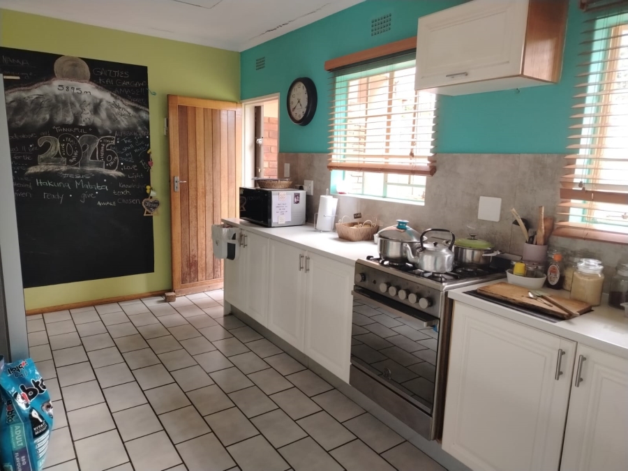 To Let 2 Bedroom Property for Rent in Florida Lake Gauteng