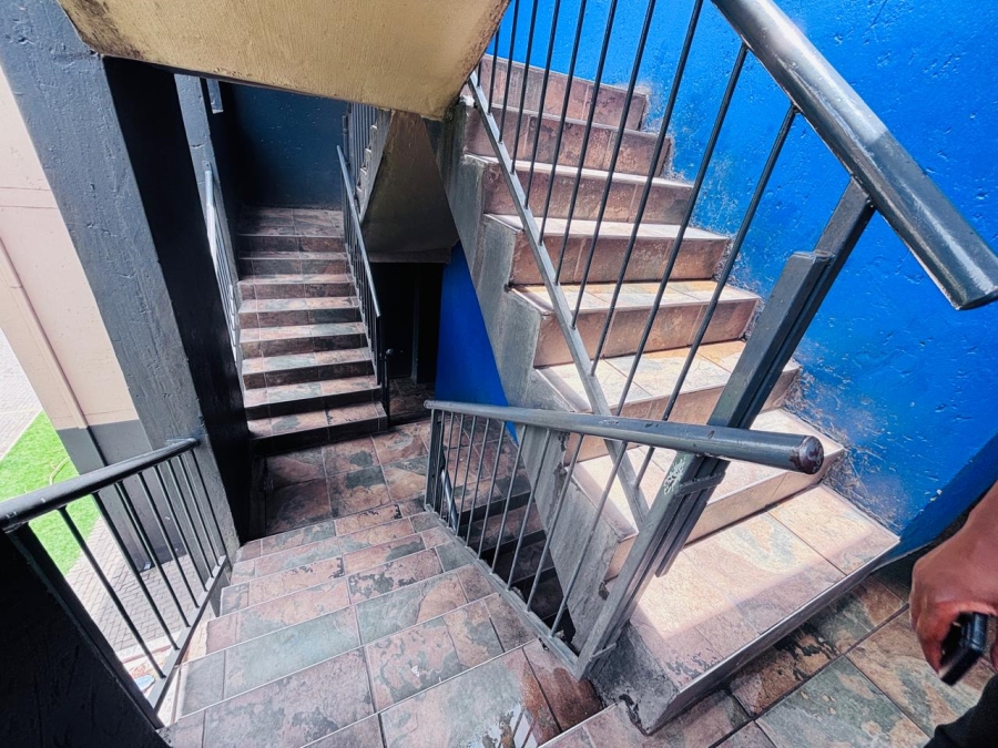 2 Bedroom Property for Sale in Fleurhof Gauteng