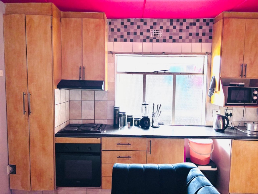 2 Bedroom Property for Sale in Fleurhof Gauteng