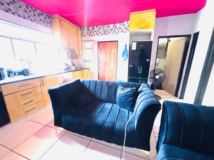 2 Bedroom Property for Sale in Fleurhof Gauteng