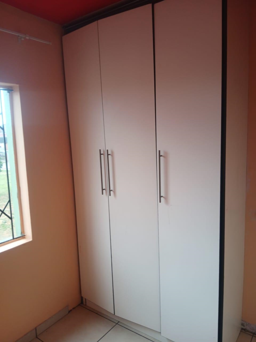 2 Bedroom Property for Sale in Fleurhof Gauteng