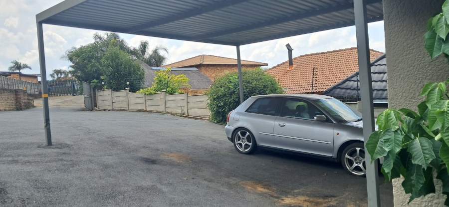 To Let 1 Bedroom Property for Rent in Noordheuwel Gauteng