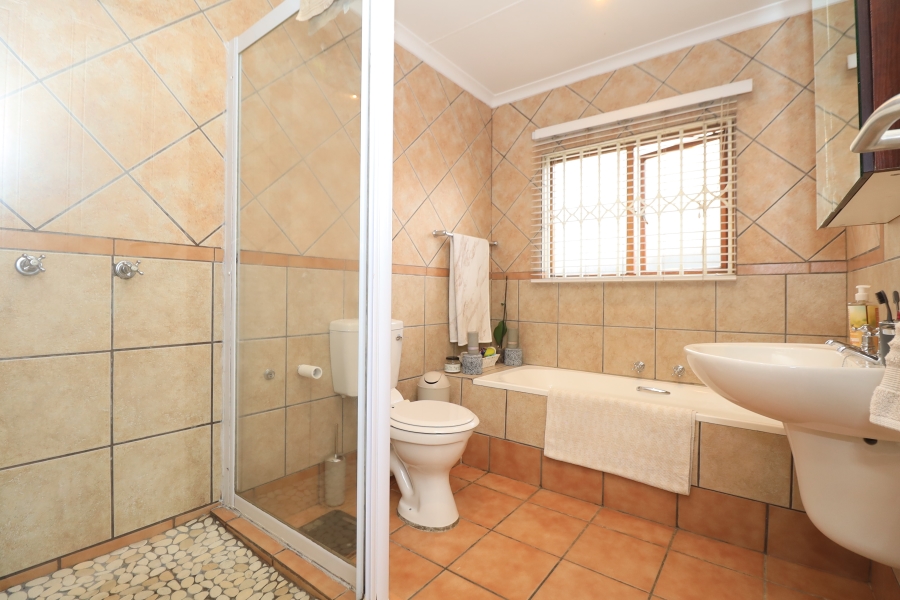 3 Bedroom Property for Sale in Homes Haven Gauteng