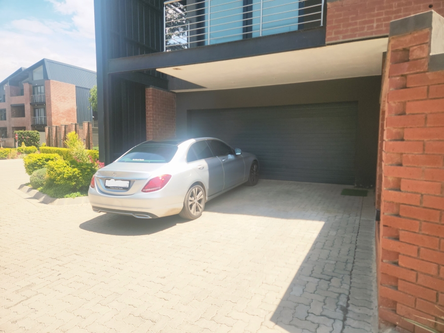 3 Bedroom Property for Sale in Broadacres Gauteng