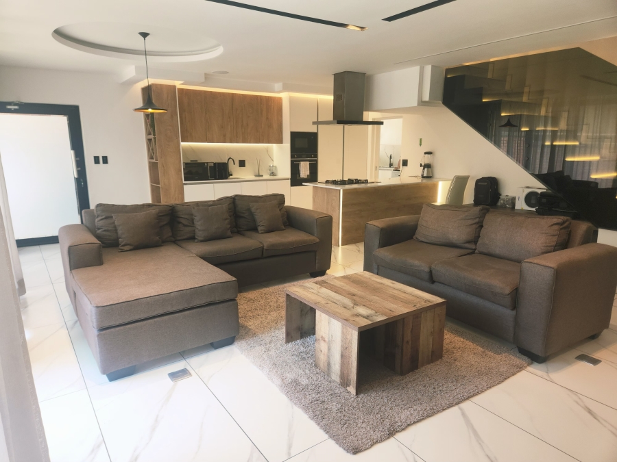 3 Bedroom Property for Sale in Broadacres Gauteng