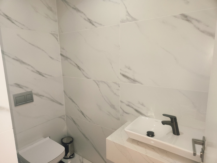 3 Bedroom Property for Sale in Broadacres Gauteng