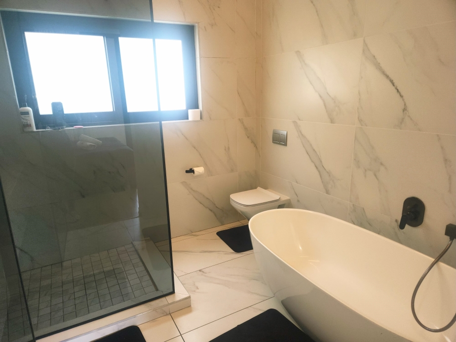 3 Bedroom Property for Sale in Broadacres Gauteng