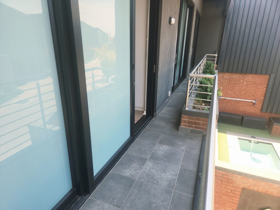 3 Bedroom Property for Sale in Broadacres Gauteng