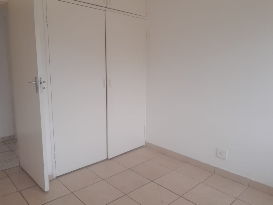 To Let 3 Bedroom Property for Rent in Lindhaven Gauteng