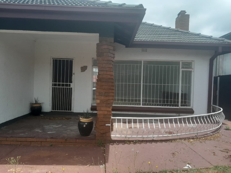To Let 3 Bedroom Property for Rent in Lindhaven Gauteng