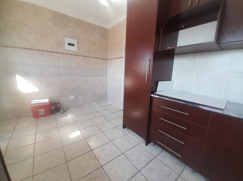To Let 3 Bedroom Property for Rent in Lindhaven Gauteng
