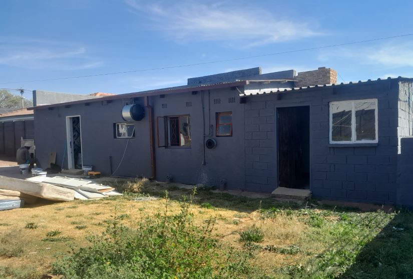 To Let 3 Bedroom Property for Rent in Lindhaven Gauteng